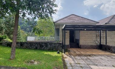 Dijual vila Golf premium Taman dayu