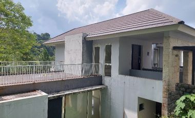 Dijual vila Golf premium Taman dayu