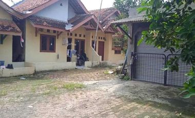 Dijual Cepat Rumah 2 LT dan 8 Kontrakan di Karawang Jawa Barat - NEGO