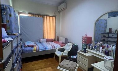 Dijual Rumah Siap Huni di Muara Karang, Hadap Barat Full Funished
