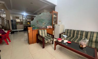 Dijual Rumah Siap Huni di Muara Karang, Hadap Barat Full Funished