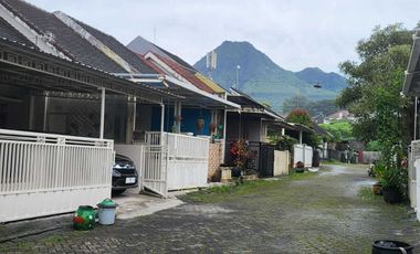 DISEWAKAN VILA TENGAH KOTA WISATA BATU