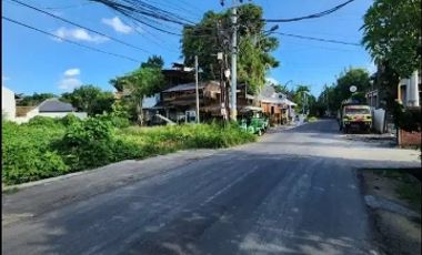 di jual segera tanah pinggir jln utama Nelayan Canggu
