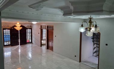 Rumah mewah di tengah  kota purbalingga murah