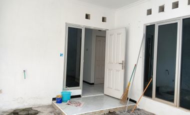 Minimalis Siap Huni Pandanaran Hills Sambiroto Tembalang