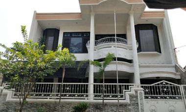 JUAL MURAH RUMAH MEWAH 3 LANTAI DI PONDOK JATI, DEKAT GOR SIDOARJO
