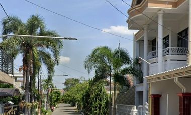 JUAL MURAH RUMAH MEWAH 3 LANTAI DI PONDOK JATI, DEKAT GOR SIDOARJO