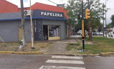 Locales en excelente ubicación  Av. (29) Eva Peron y C. 113