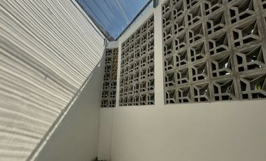 STRATEGIS DIKAWASAN JAKAL KM 7!! RUMAH SIAP HUNI FULL FURNISH!!