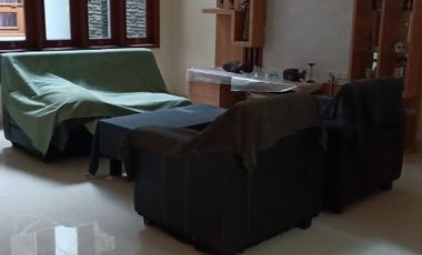 Jual Rumah Baru Plus Ruang Usaha