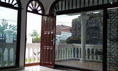 RUMAH 3 LANTAI DI JOGYA