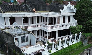 RUMAH 3 LANTAI DI JOGYA