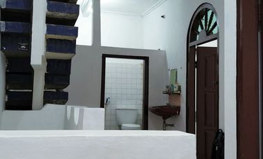 RUMAH 3 LANTAI DI JOGYA