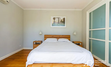 FREEHOLD VILLAS IN PRIME LOCATION BEACHSIDE OF CANGGU