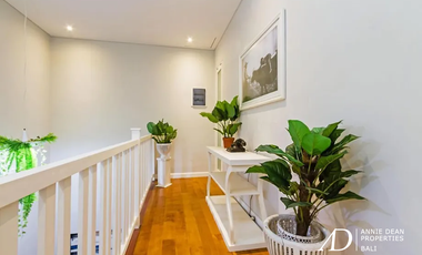 FREEHOLD VILLAS IN PRIME LOCATION BEACHSIDE OF CANGGU