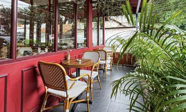Disewakan eks resto kafe Kemang 150 m2 300 juta/thn