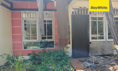 DIJUAL RUMAH HITUNG TANAH BONUS BANGUNAN