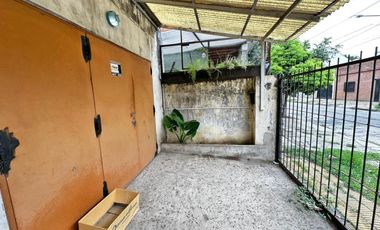 CASA LOTE PROPIO A RECICLAR 3 AMBIENTES CON JARDIN Y TERRAZA