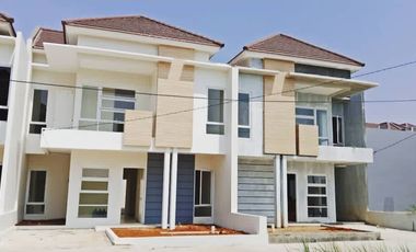 RUMAH MEWAH 2 LANTAI SIAP HUNI DI PUSAT KOTA KARAWANG