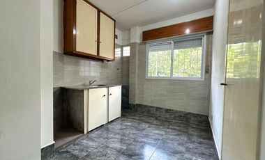 Departamento de 1 ambiente en planta baja
