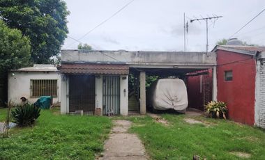 Excelente Propiedad sobre calle Di Carlo