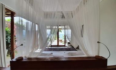 For Sale Luxury Villa Beachfront at Candidasa Bali (Nego)