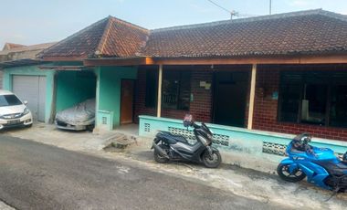 Jual rumah murah di pusat kota Wonosari Gunung Kidul komplek pasar