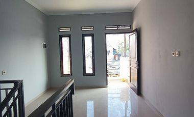 Rumah Baru Deket graha raya siap huni