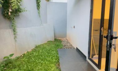 Rumah Modern Minimalis 2 lantai Di Tol Limo dan Tol Sawangan