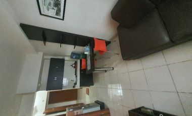 Di jual apartemen pinewood type 2 Bedroom