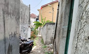 LAHAN DENGAN BANGUNAN GUDANG (COCOK UNTUK KONTRAKAN) - TANGERANG