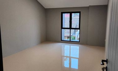 Rumah Cantik Bangunan Mandiri Siap Huni Kawasan Asri