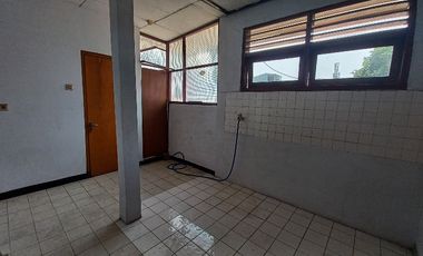 dijual rumah gandeng di cempaka putih