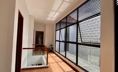 Dijual Rumah Modern Minimalis Di Vila Delima Lebak Bulus Jakarta Selatan