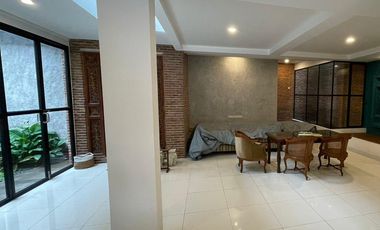 Dijual Rumah Modern Minimalis Di Vila Delima Lebak Bulus Jakarta Selatan