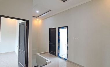 Rumah 2 lantai mewah siap huni Murah lokasi dekat LRT harjamukti tol