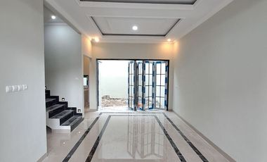 Rumah 2 lantai mewah siap huni Murah lokasi dekat LRT harjamukti tol