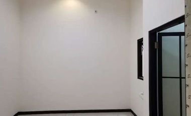 jual/sewa Rmh baru 2LT mewah,di karang asem hrg 1.m an
