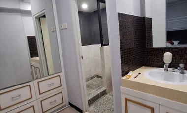 dijual 2BR furnished Apt. Green Palm Residence