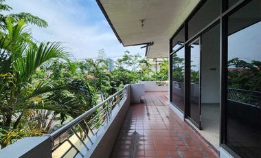 SEWA RUMAH MARGOREJO INDAH LOKASI STRATEGIS