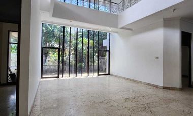 SEWA RUMAH MARGOREJO INDAH LOKASI STRATEGIS