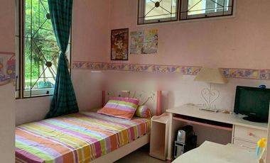 RUMAH FULLFURNISH TENGAH KOTA MINIMALIS DALAM PERUMAHAN BDI