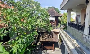 Villa cantik kawasan sanur dijual