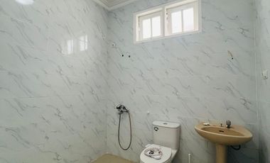 Rumah Hook Baru Renovasi Dalam Cluster di Danau Bogor Raya Lakeside