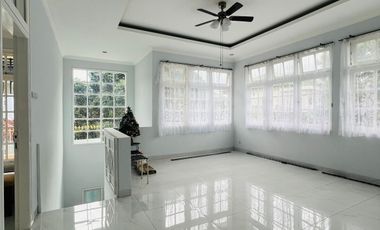 Rumah Hook Baru Renovasi Dalam Cluster di Danau Bogor Raya Lakeside