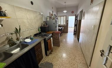 Venta -San Lorenzo 2043 - Casa 4 amb  -Villa Ballester
