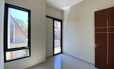 [DEKAT HOTEL ALANA] RUMAH DI COLOMADU DEKAT ENTER TOL KLODRAN DAN KAMP