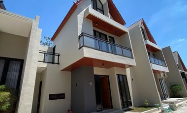 [DEKAT HOTEL ALANA] RUMAH DI COLOMADU DEKAT ENTER TOL KLODRAN DAN KAMP