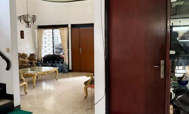 BU Rumah Mewah 2 Lt Under Valued di Buah Batu Bandung