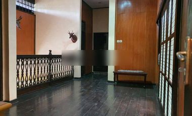 RUMAH JOGLO 2 LANTAI MINIMALIS LOKASI DALAM PERUMAHAN BALIKPAPAN BARU